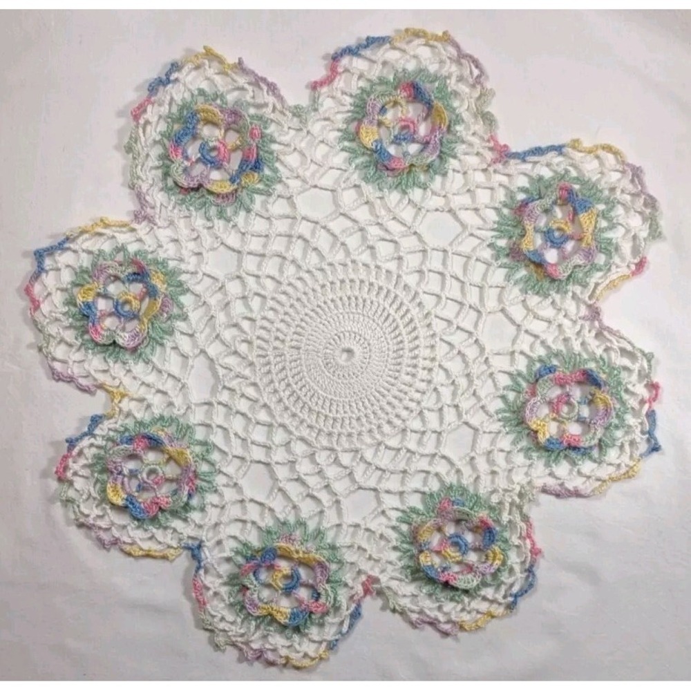 Vintage 14" Doilie variegated "pop" up flowers multi-color